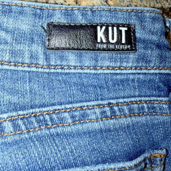 KUT From The Kloth Catherine Boyfriend Jeans Size 6 Dark Wash Distressed Cuffed - Picture 8 of 9